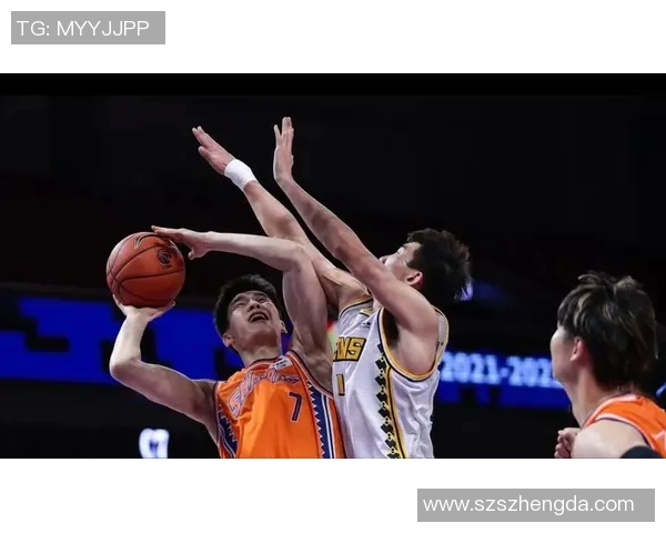 郭昊文：从青涩少年到篮球场上的璀璨明星之路解析