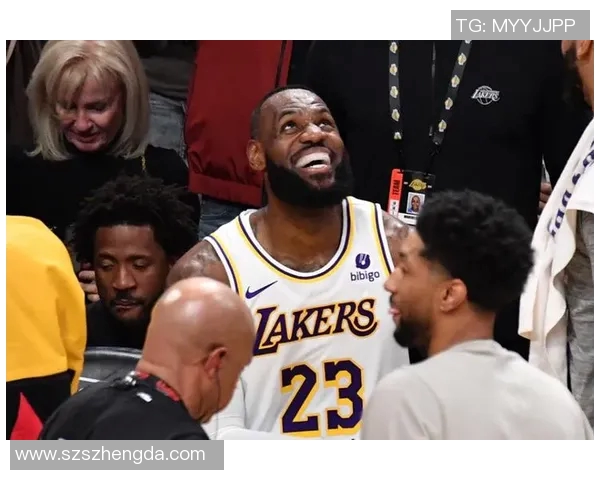 詹姆斯创历史里程碑成首位四万分一万板一万助球员 詹姆斯创历史里程碑成首位四万分一万板一万助球员