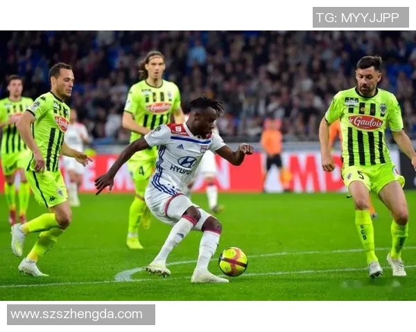 奈斯主场迎战巴黎圣日耳曼争夺法甲积分榜重要位置的焦点之战
